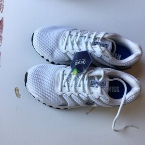 K-Swiss Tubes with Ortholite Foam  (Men's Size 8)